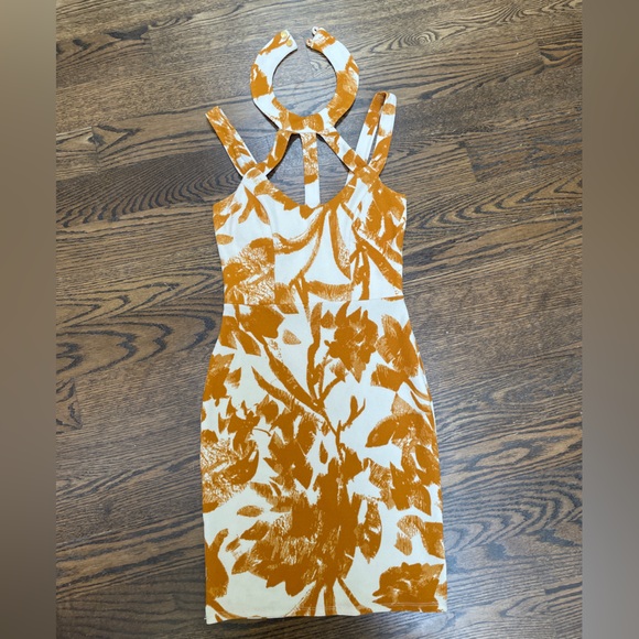 Orange/tan and white mini dress size S - Picture 3 of 7